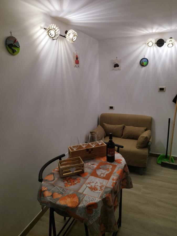 דירות נאפולי Il Rifugio Del Conte מראה חיצוני תמונה